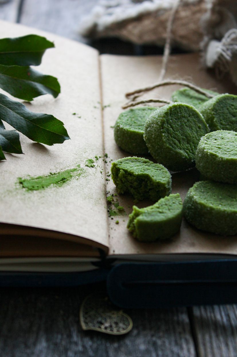 Bitter matcha Sable pastry by Kexin